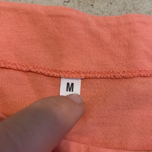 Coral Embellished Star & Circle Design T-Shirt Size M - Picture 2 of 6